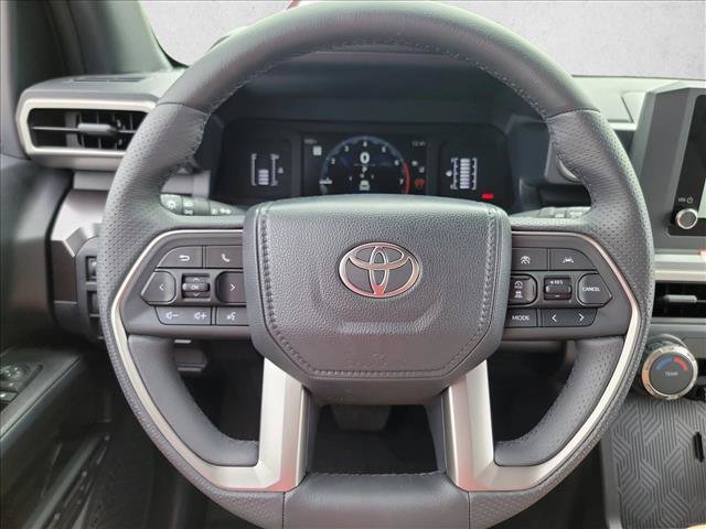 Used 2026 Toyota 4Runner SR5 AWD/4WD image 16