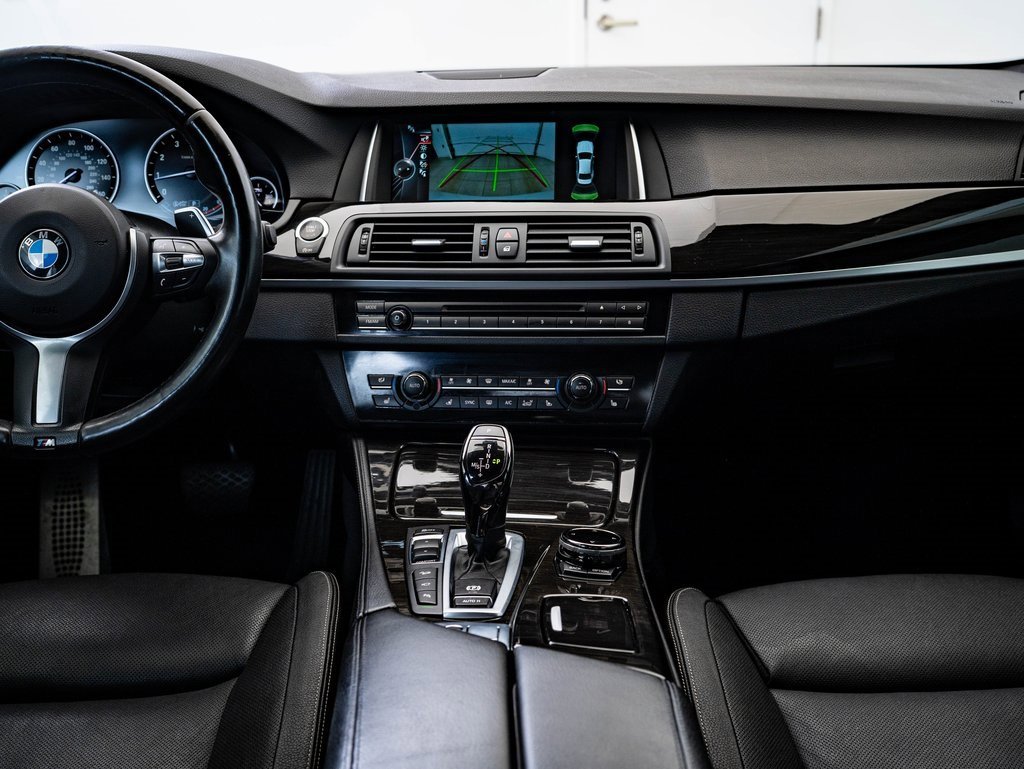 Used 2014 BMW 550i xDrive Sedan image 35