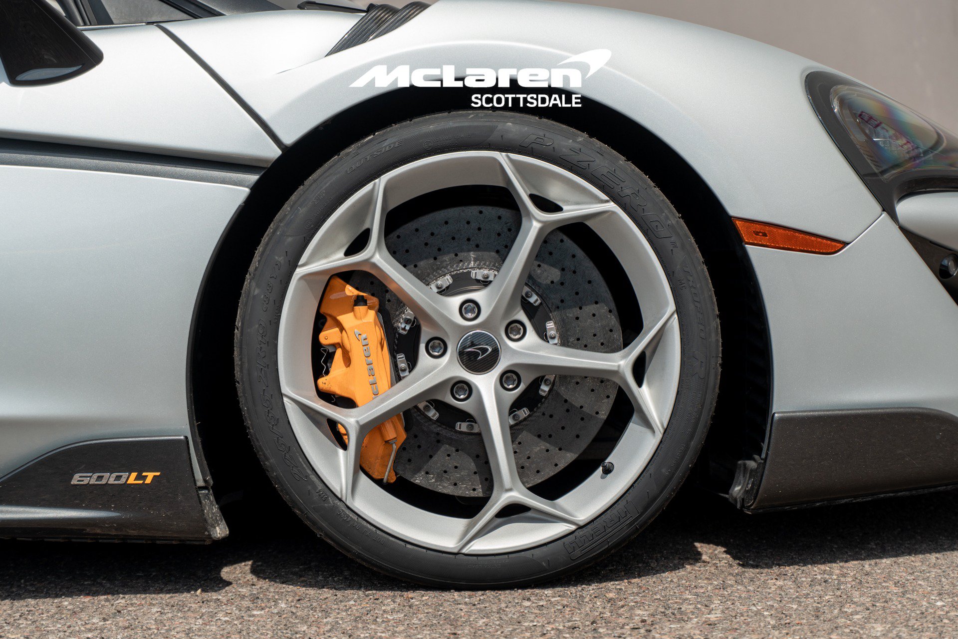Used 2020 McLaren 600LT Spider RWD image 35