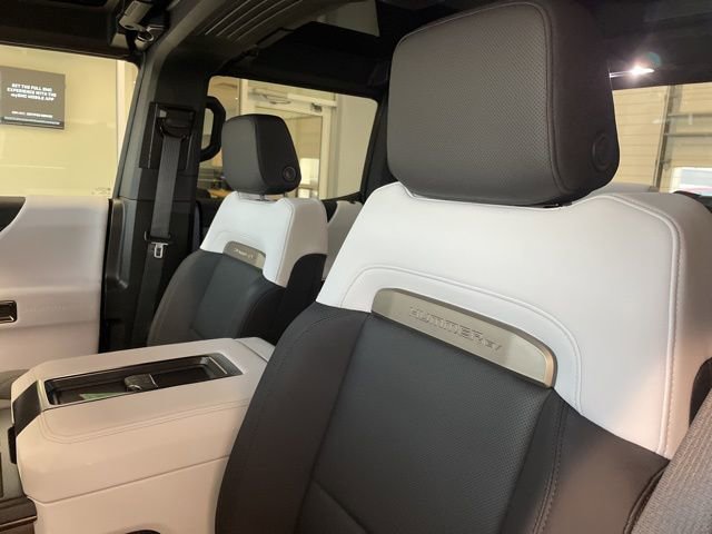 New 2025 GMC Hummer EV 2X image 23