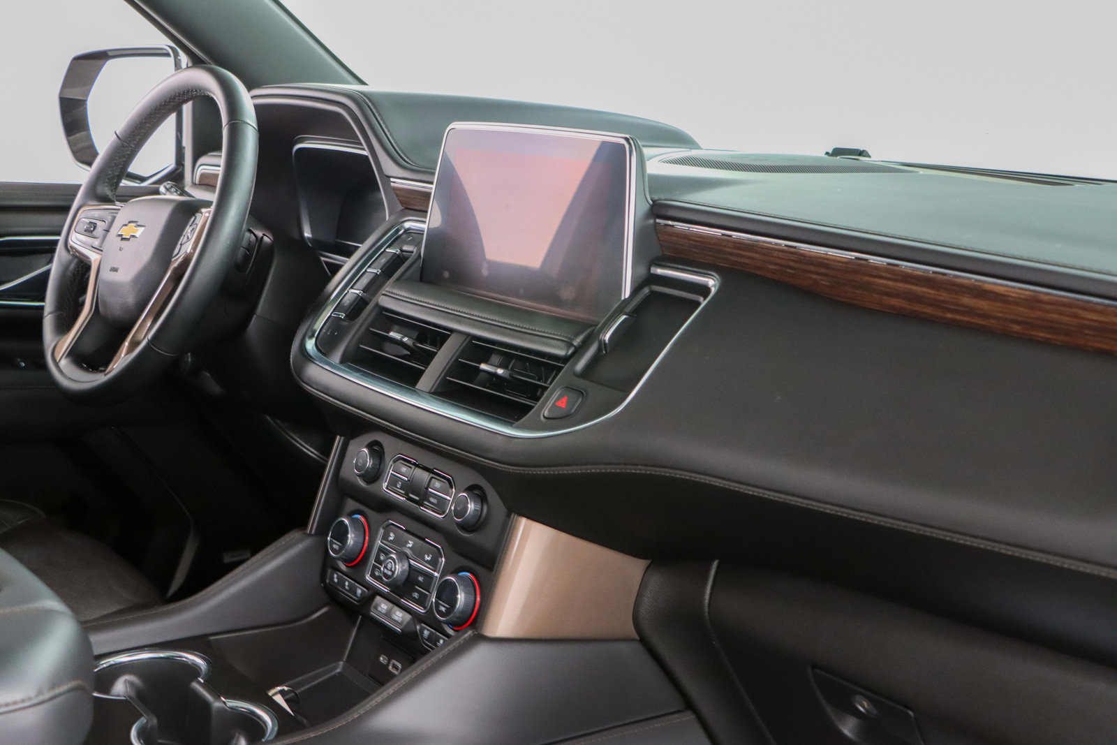 Used 2023 Chevrolet Suburban High Country image 31