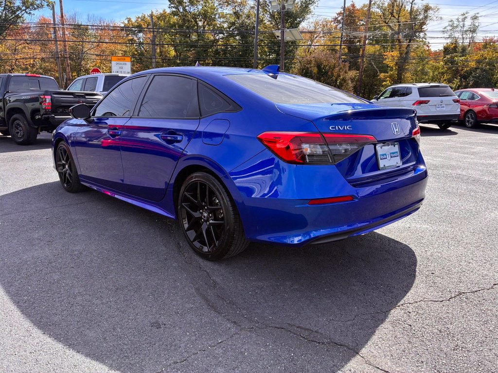 Used 2023 Honda Civic Sport image 5