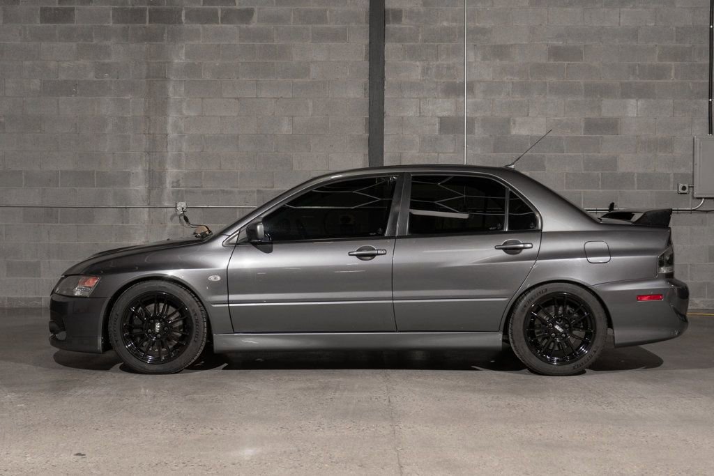 Used 2006 Mitsubishi Lancer Evolution image 5