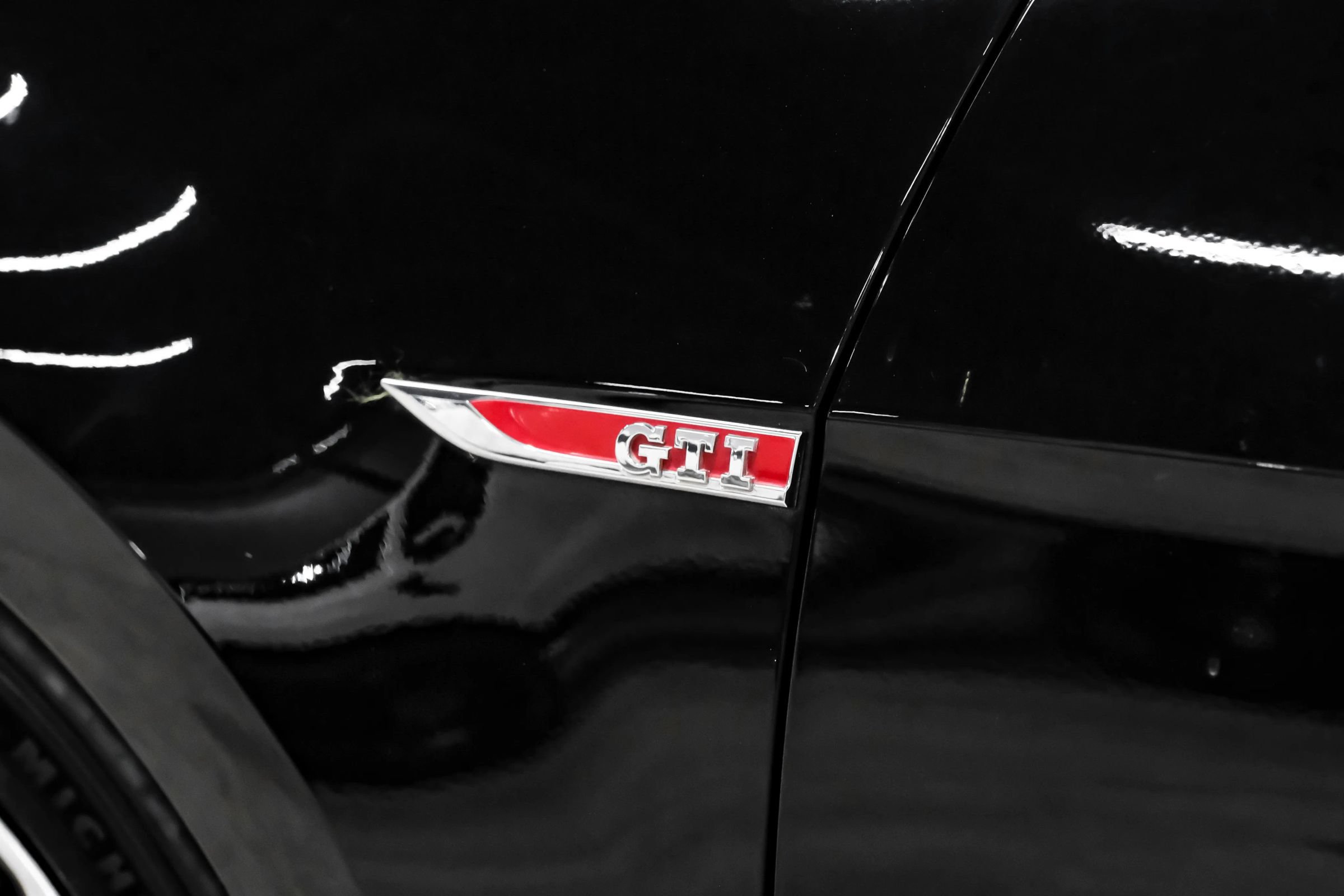 Used 2016 Volkswagen GTI SE FWD image 63