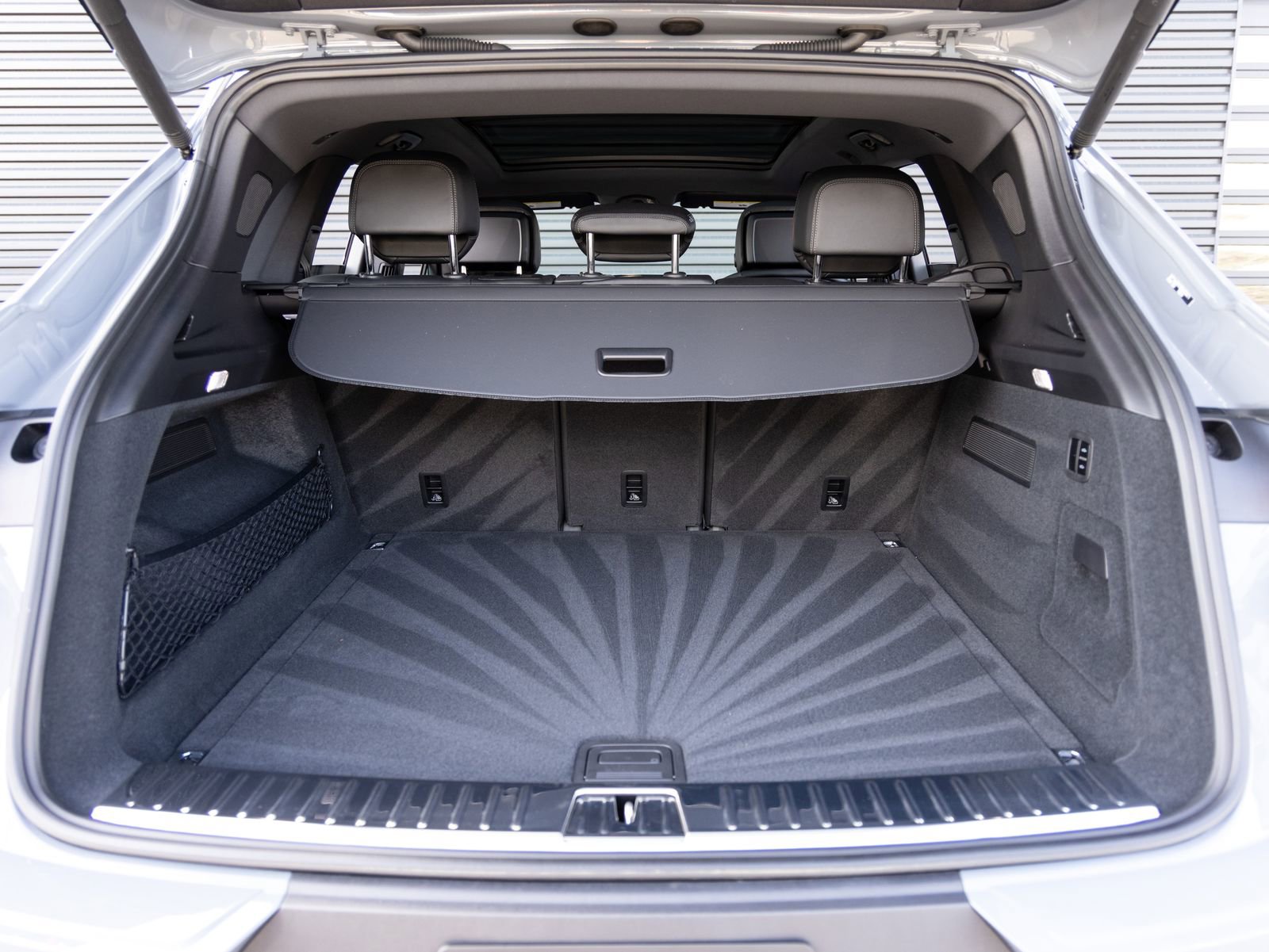 Certified 2025 Porsche Cayenne image 27