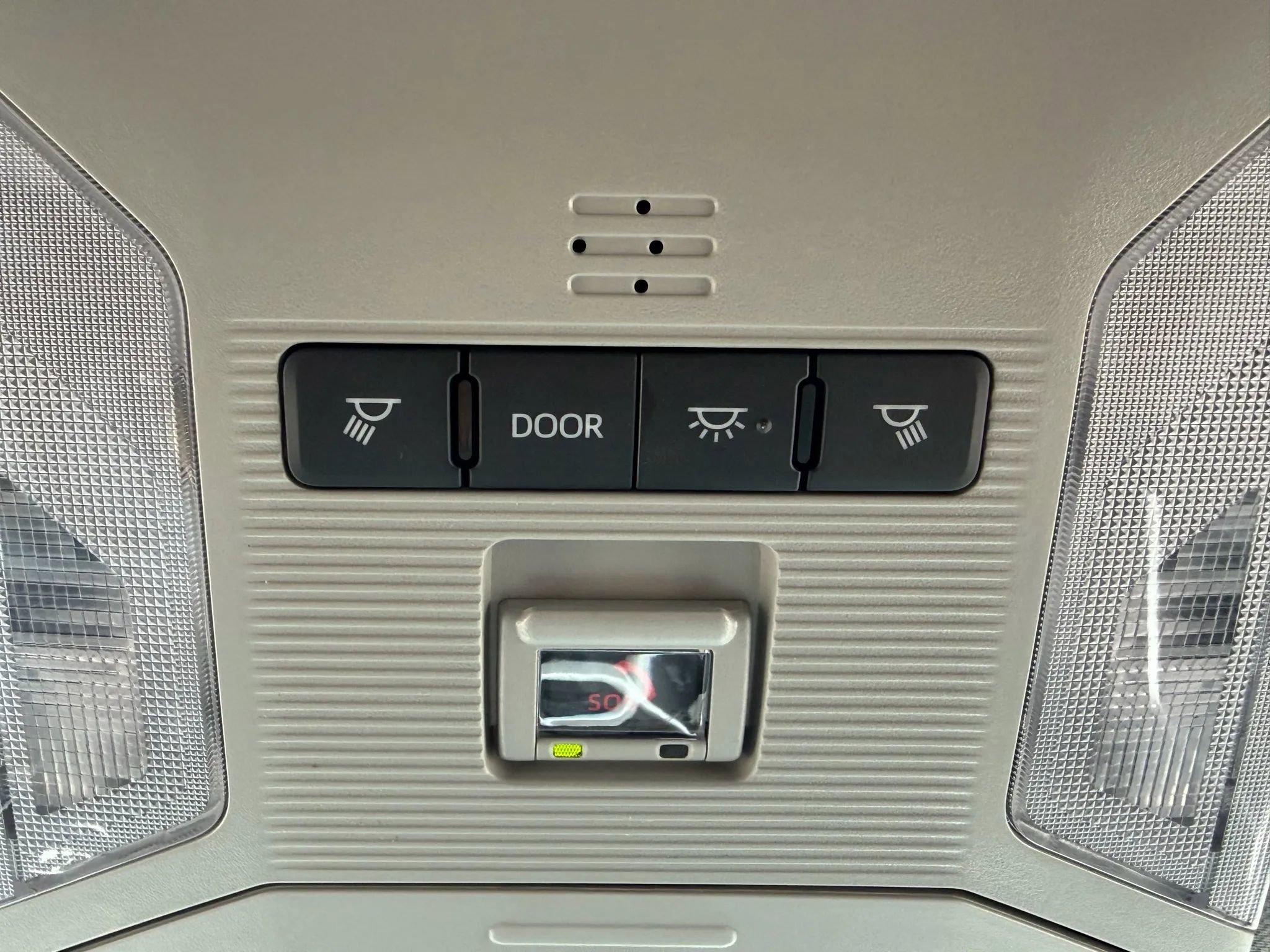 Used 2025 Toyota RAV4 XLE image 37