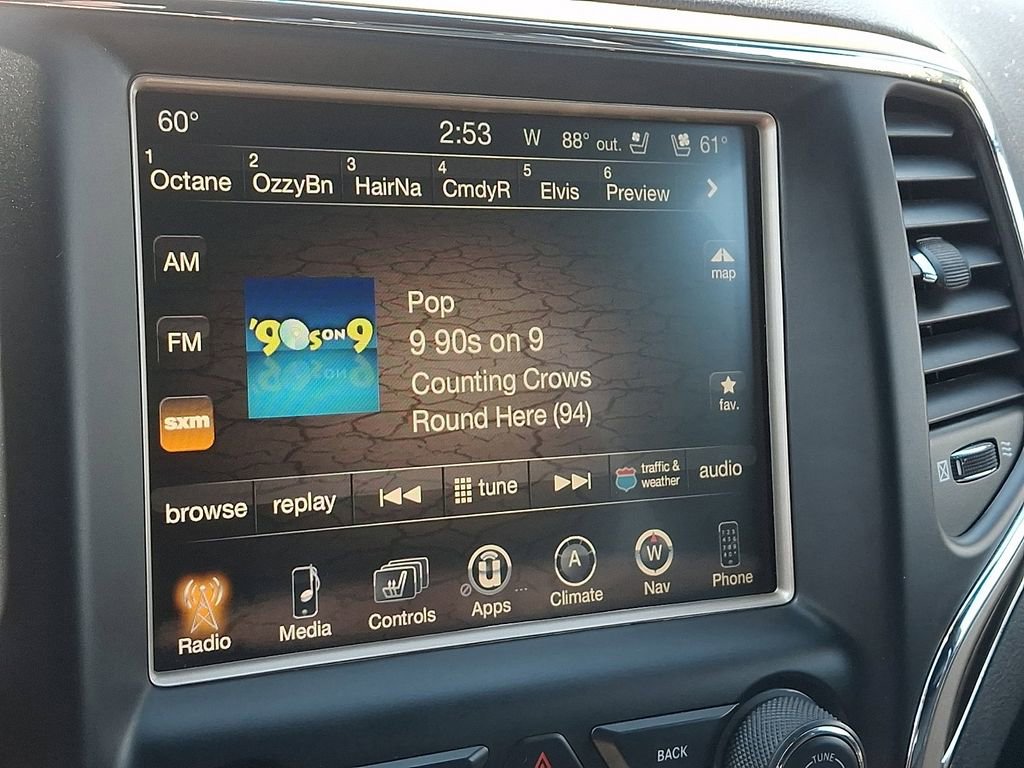 Used 2016 Jeep Grand Cherokee Overland AWD/4WD image 18