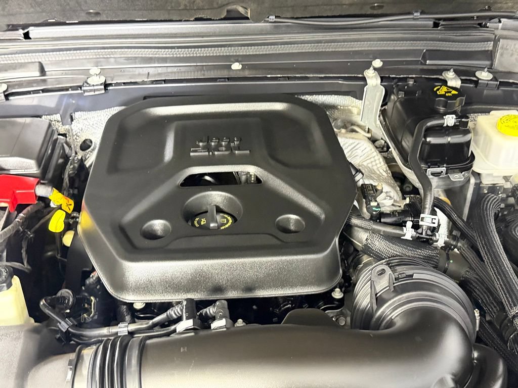 Used 2024 Jeep Wrangler Unlimited AWD/4WD image 56