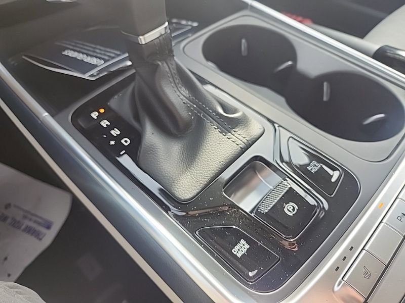 New 2026 Kia Carnival EX image 42