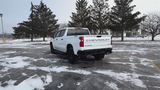 Used 2023 Chevrolet Silverado 1500 Custom Trail Boss w/ LPO, Dark Essentials Package image 7
