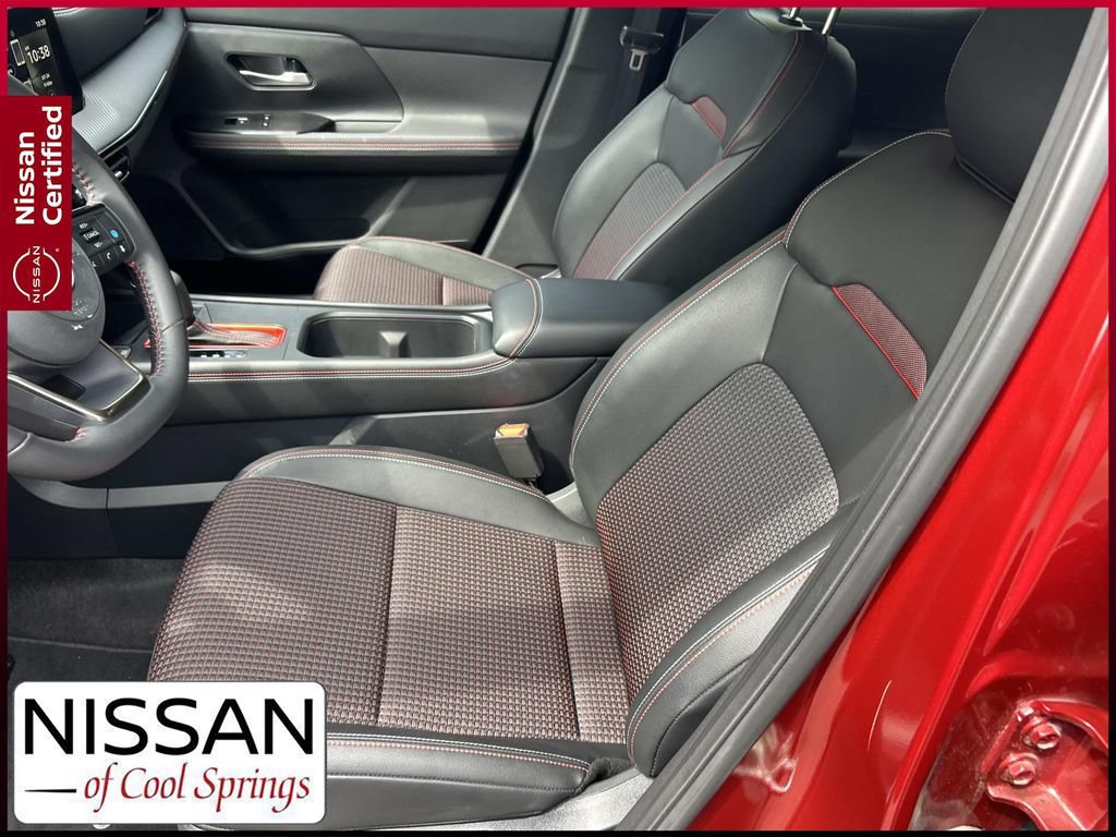 Certified 2025 Nissan Kicks SR w/ Illumination Package AWD/4WD image 15