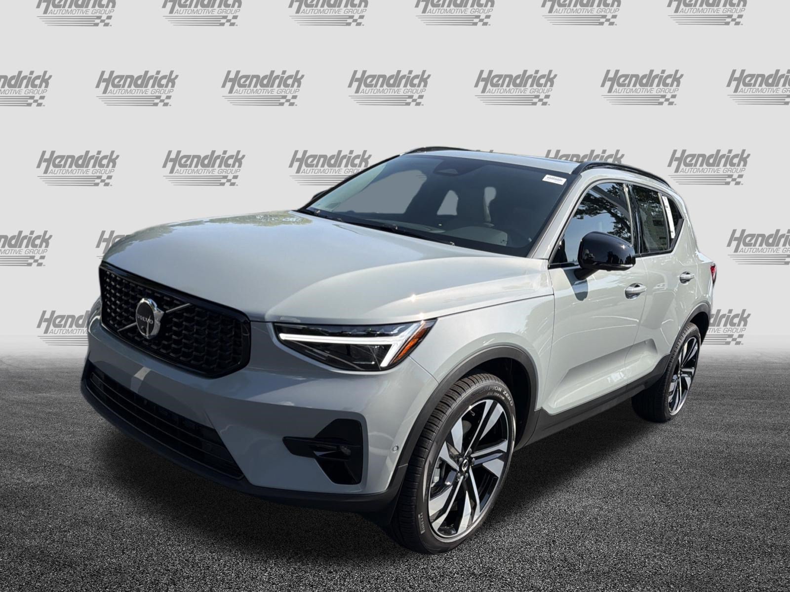 New 2026 Volvo XC40 B5 Ultra w/ Protection Package Premier AWD/4WD image 5