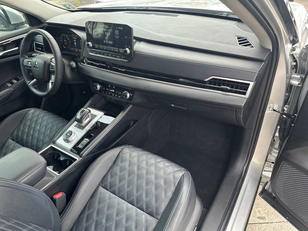 Used 2024 Mitsubishi Outlander SEL FWD image 38