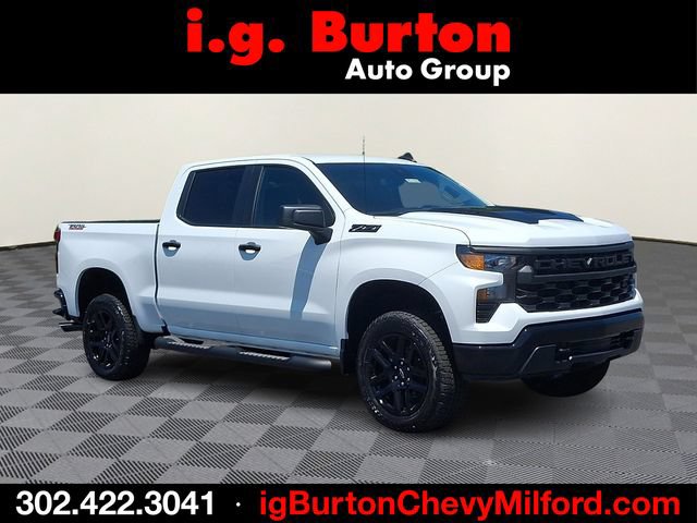 New 2026 Chevrolet Silverado 1500 Custom Trail Boss w/ Turbomax Blackout Package