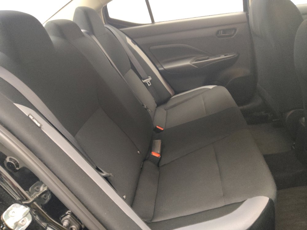 Used 2025 Nissan Versa S w/ Trunk Package image 19