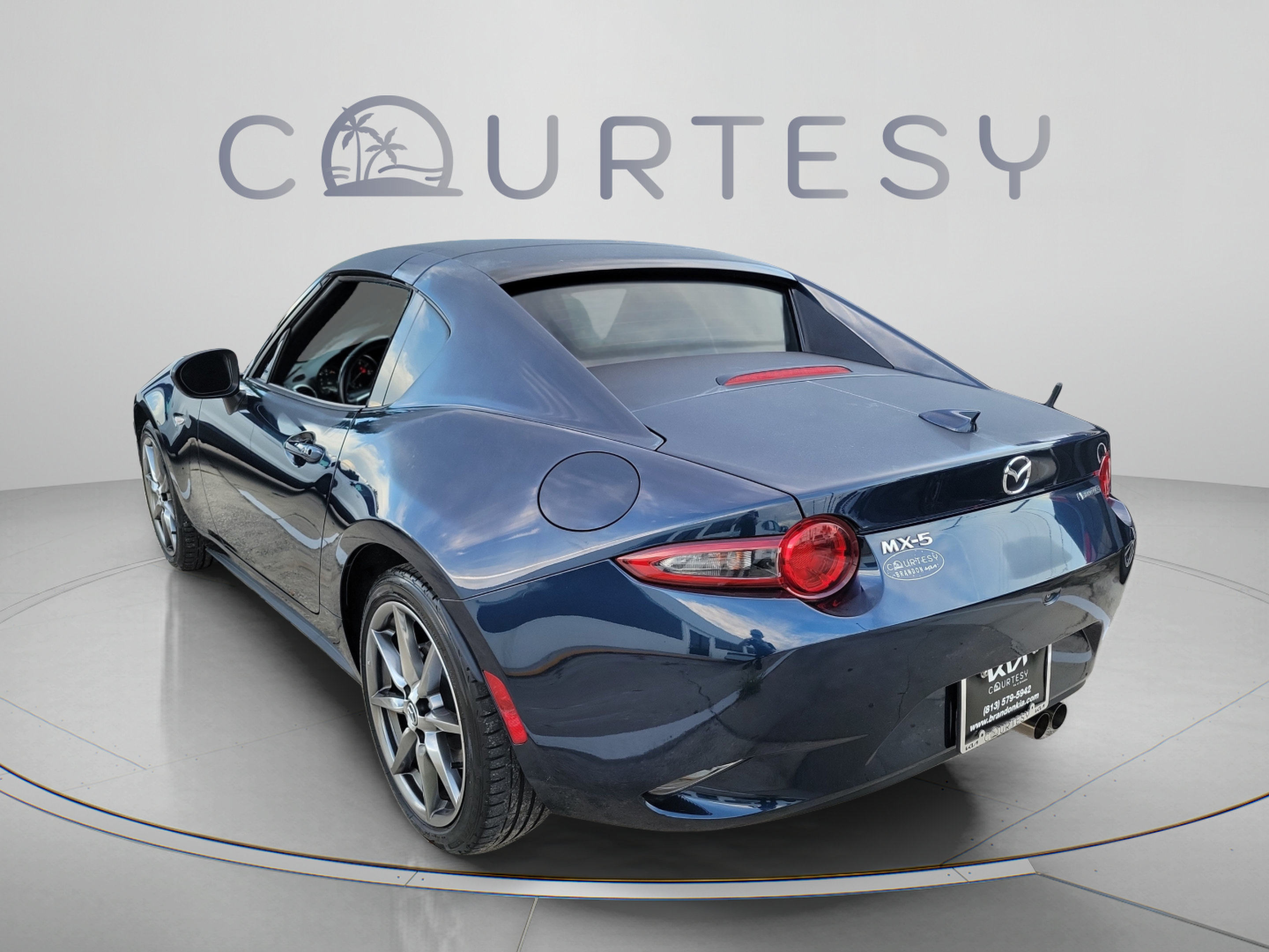 Used 2021 MAZDA MX-5 Miata RF Grand Touring RWD image 3
