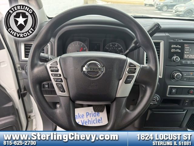 Used 2017 Nissan Titan S image 16