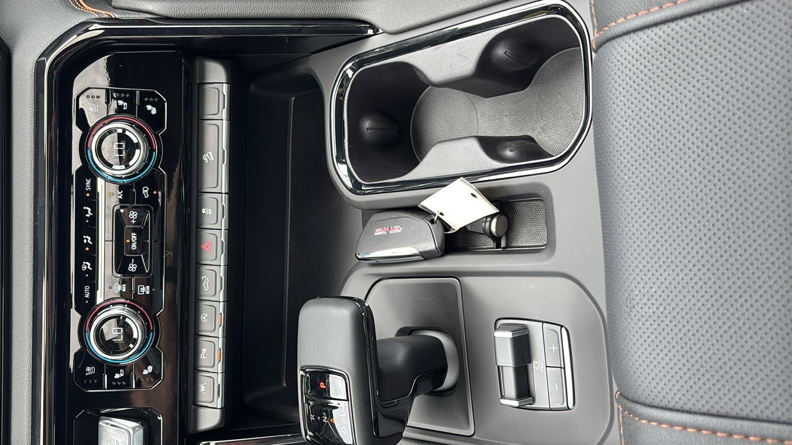 New 2026 GMC Sierra 1500 AT4 w/ AT4 Premium Package AWD/4WD image 37