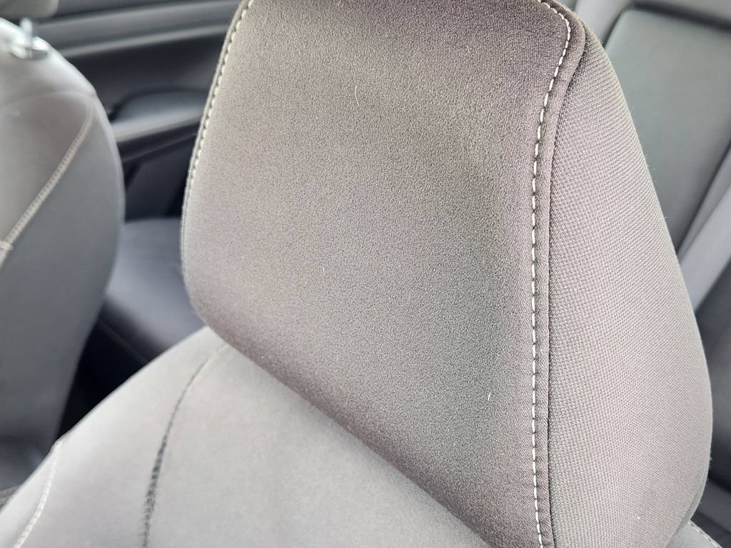 Used 2025 Nissan Altima 2.5 SV FWD image 15