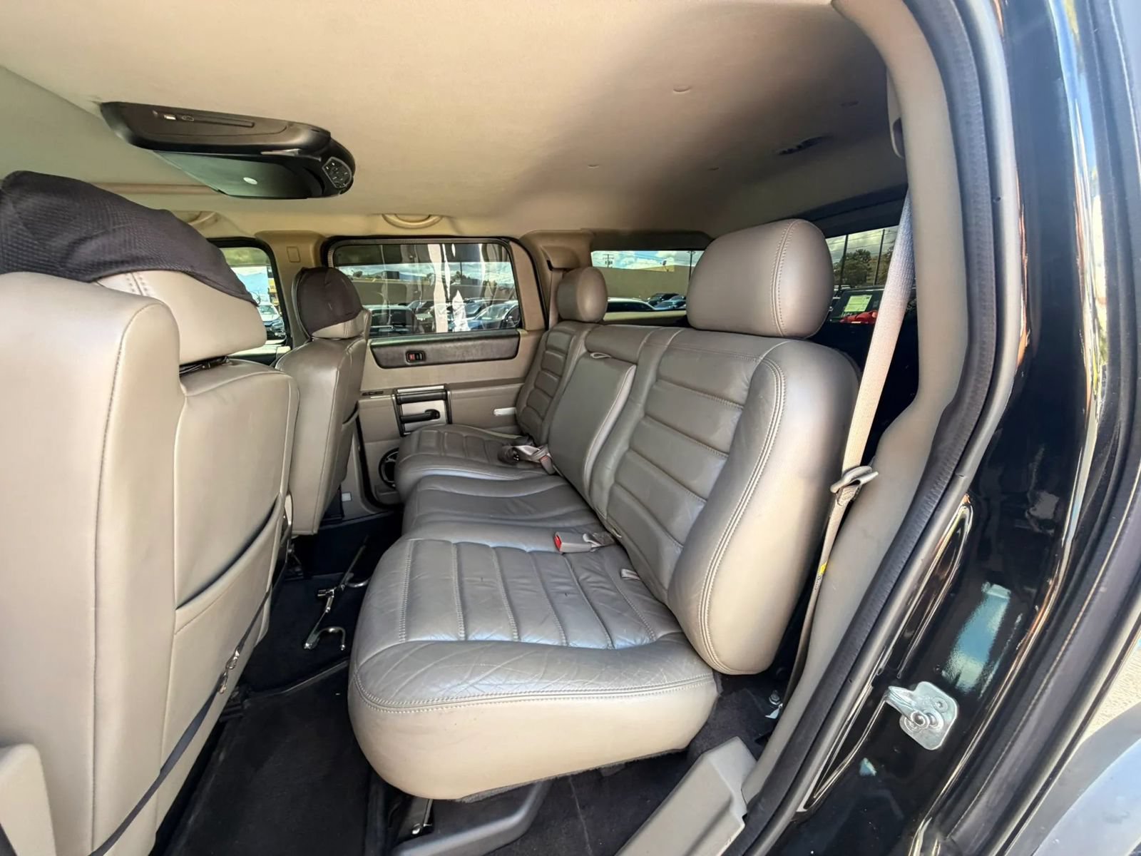Used 2003 HUMMER H2 w/ Preferred Equipment Group AWD/4WD image 10