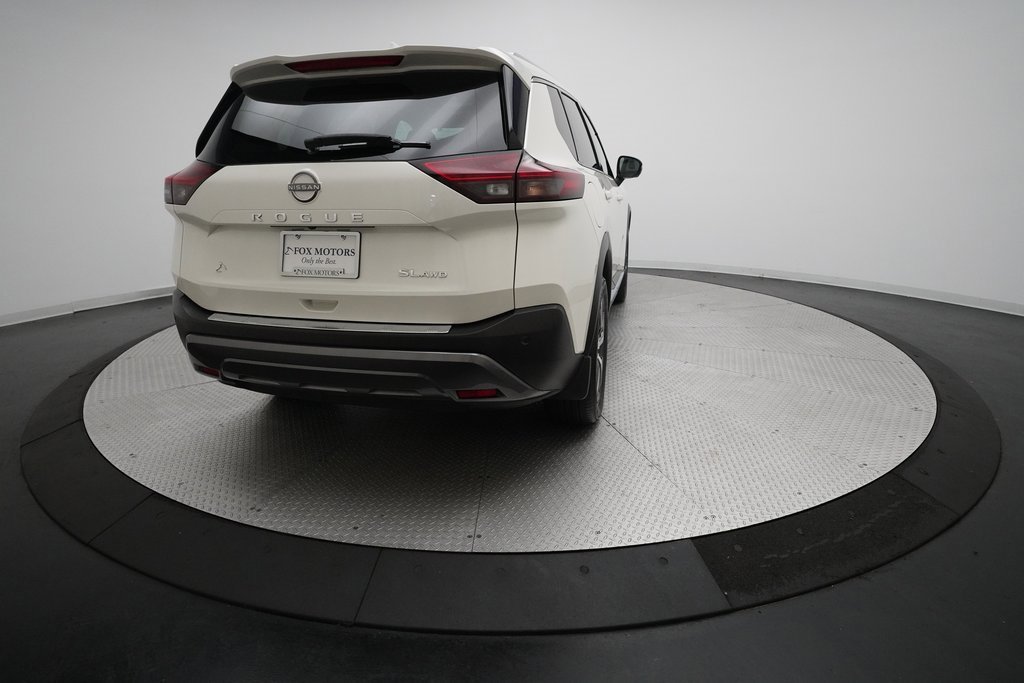 Used 2023 Nissan Rogue SL image 36