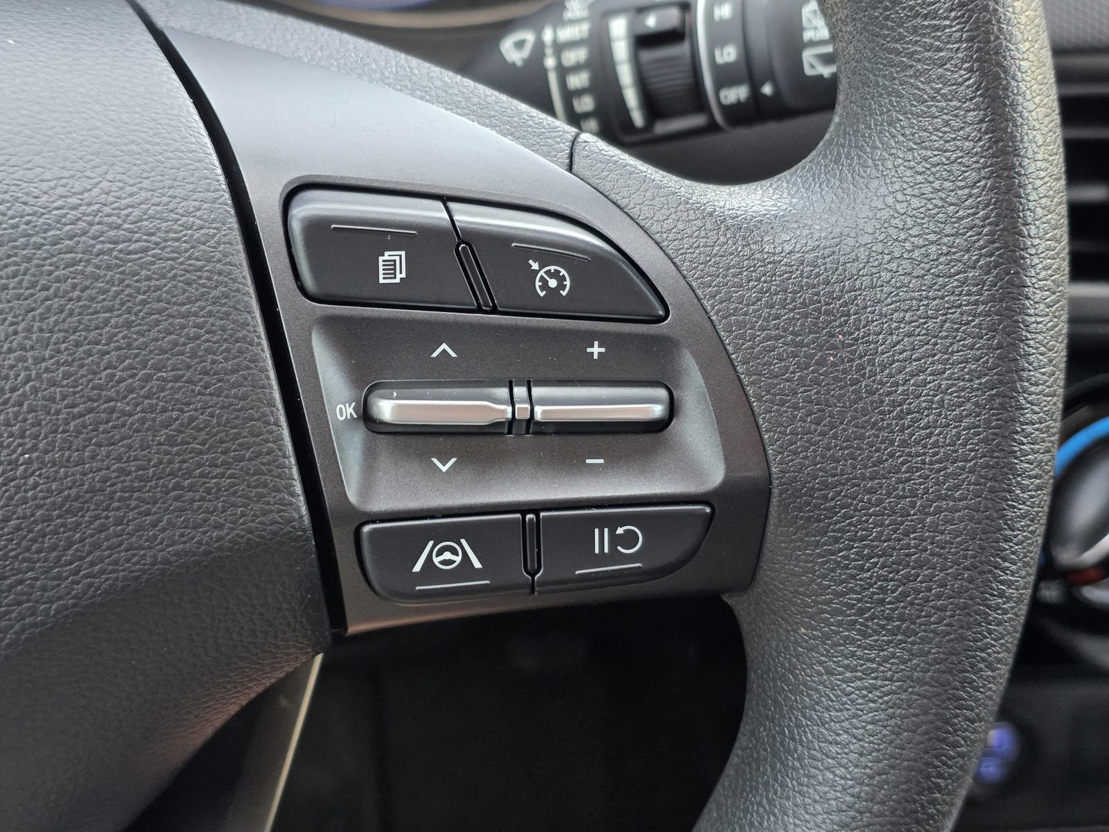 Certified 2022 Hyundai Kona SEL image 25