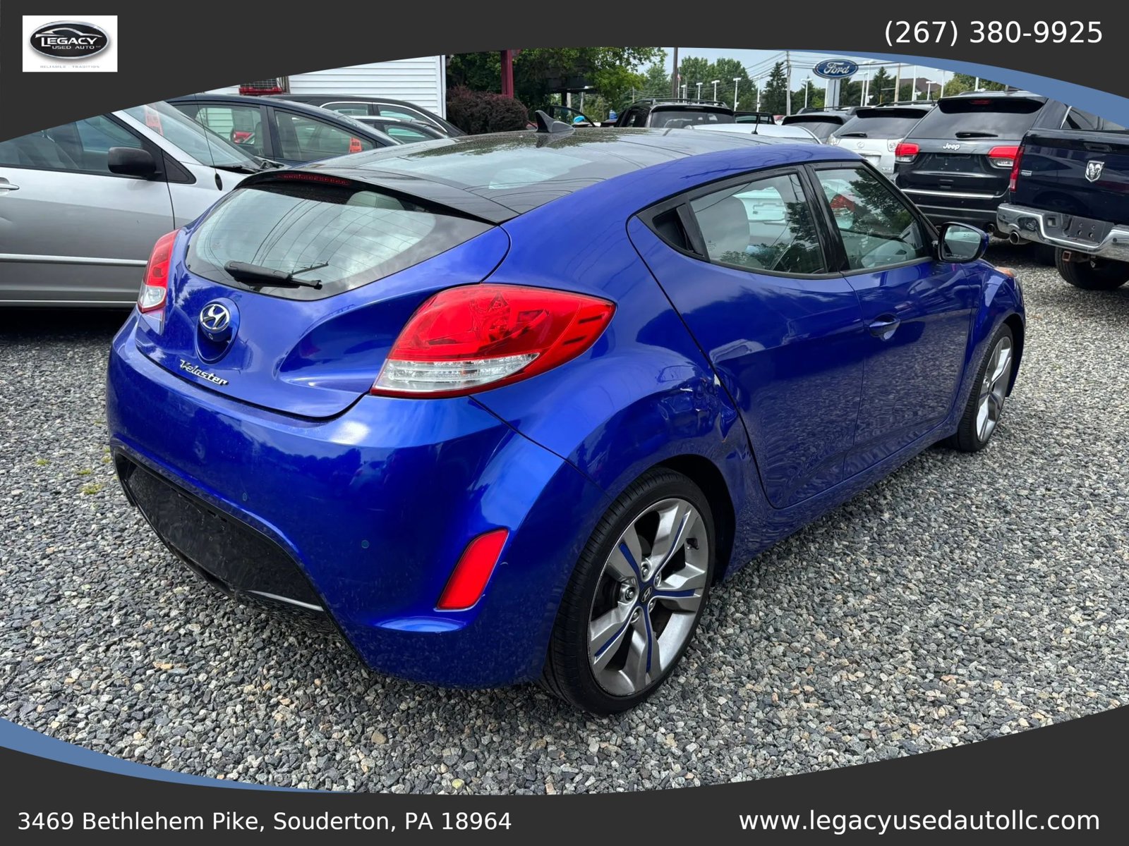 Used 2012 Hyundai Veloster w/ Style Pkg FWD image 9
