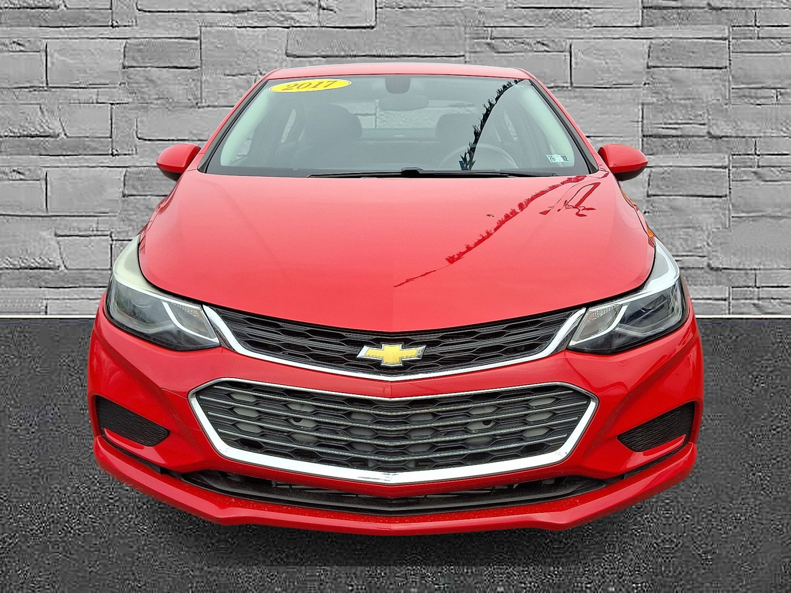 Used 2017 Chevrolet Cruze LT w/ Convenience Package image 3