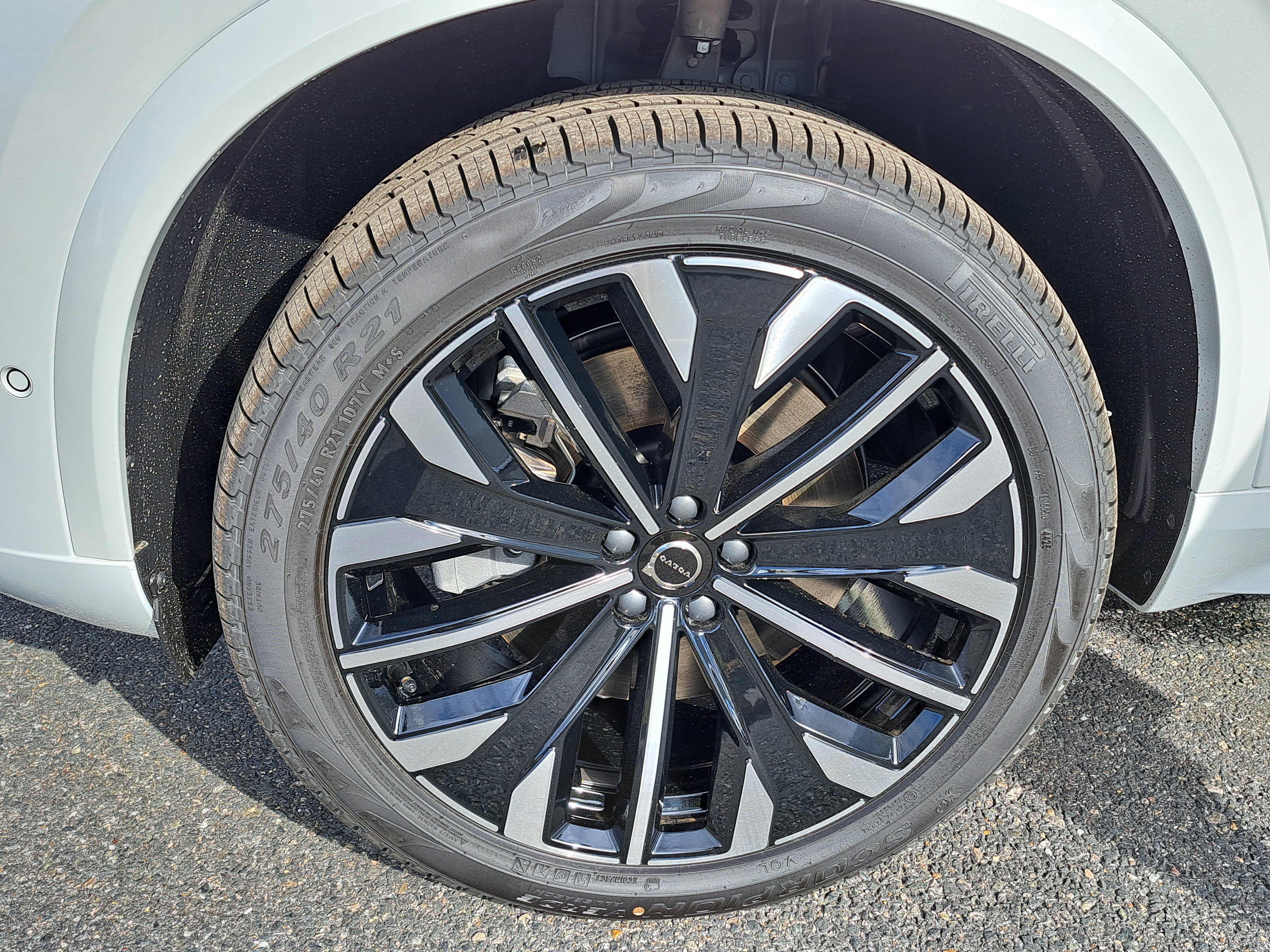 New 2026 Volvo XC90 T8 Plus w/ Protection Package Premier AWD/4WD image 10