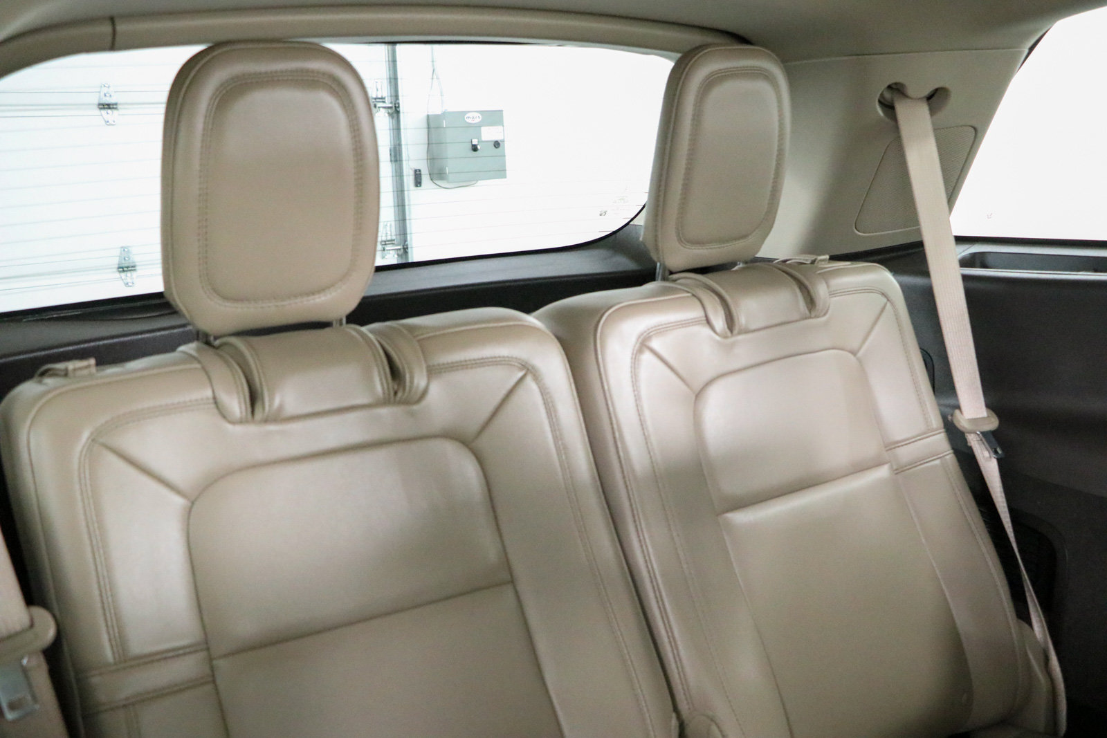 Used 2023 Lincoln Aviator Reserve w/ Equipment Group 201A AWD/4WD image 31