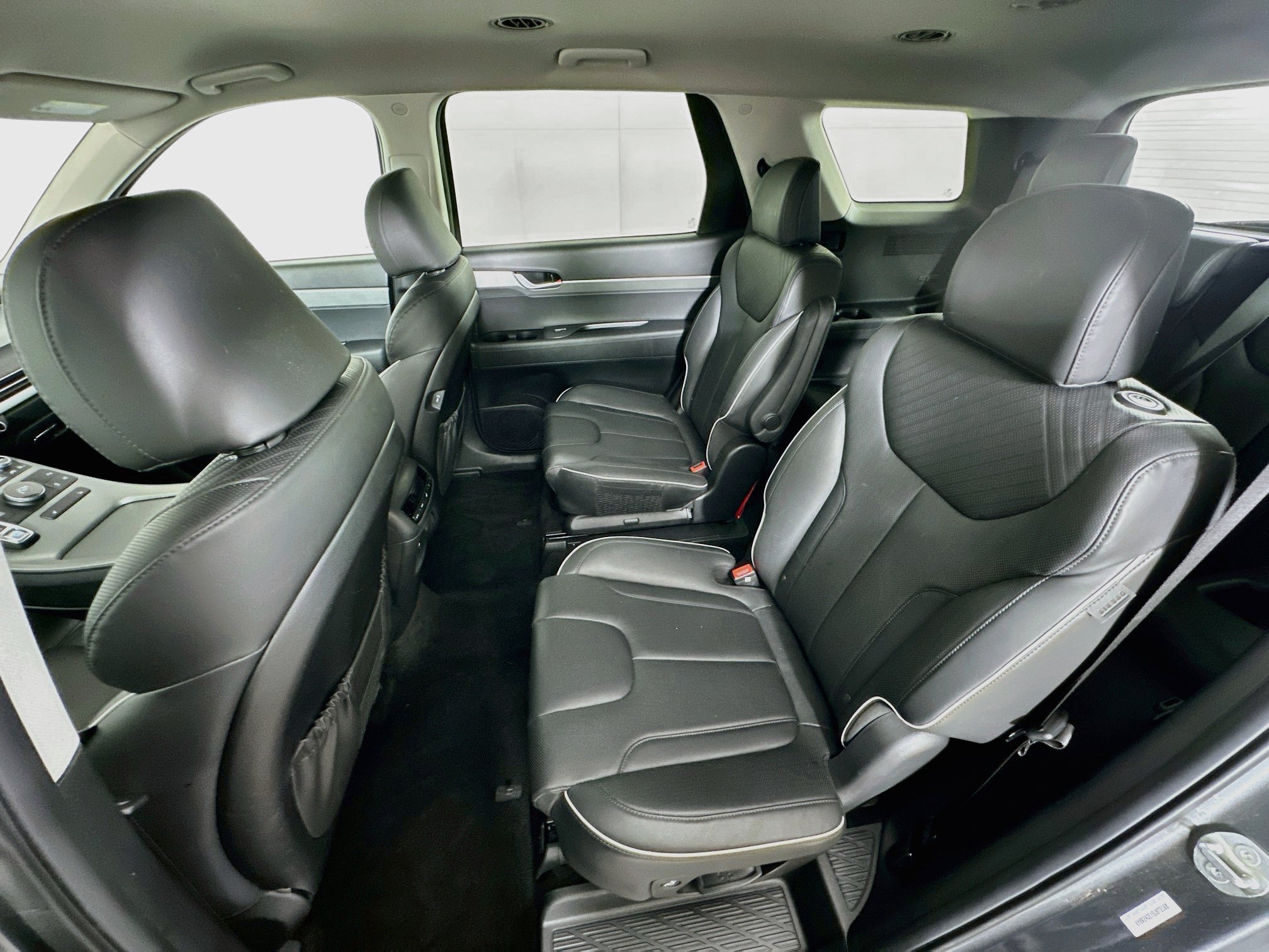 Used 2025 Hyundai Palisade SEL FWD image 28