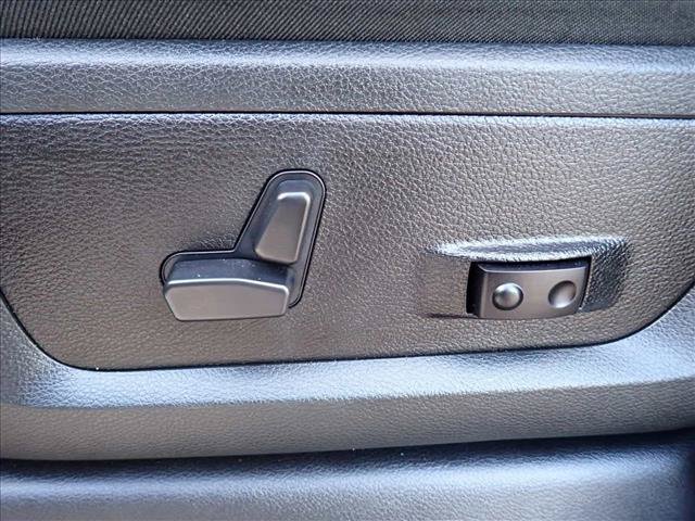 Used 2025 RAM 3500 Laramie AWD/4WD image 13
