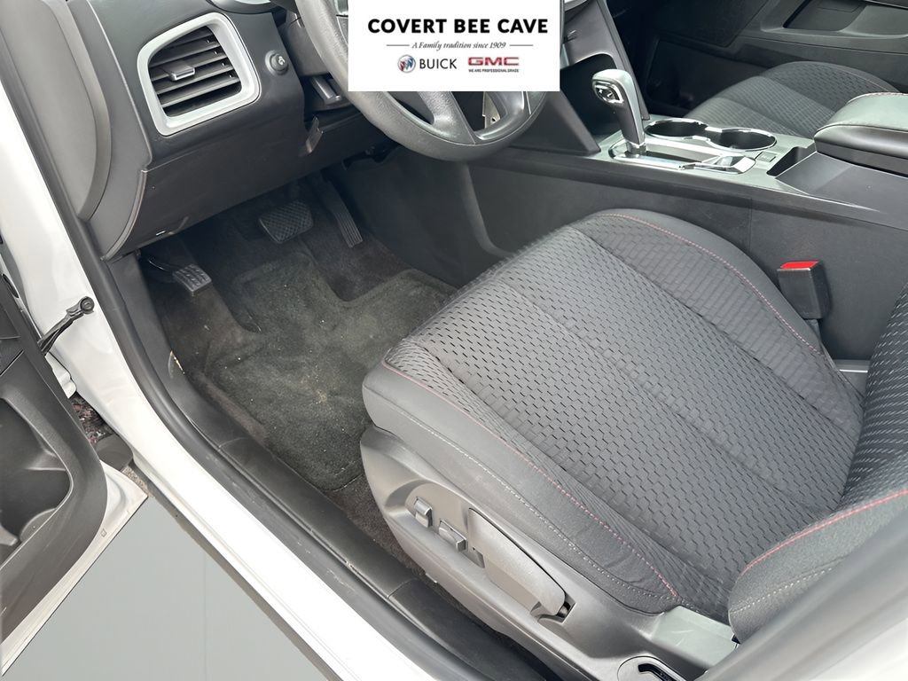 Used 2015 Chevrolet Equinox LS image 28