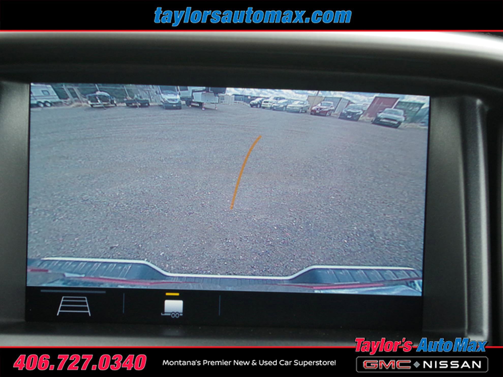 Used 2022 GMC Canyon AT4 w/ Driver Alert Package AWD/4WD image 16