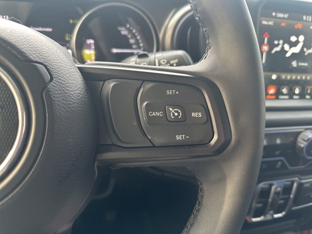 Used 2023 Jeep Wrangler Unlimited w/ Cold Weather Group image 21