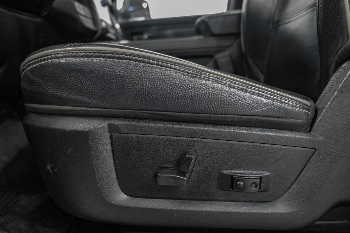 Used 2022 RAM 2500 Limited image 32