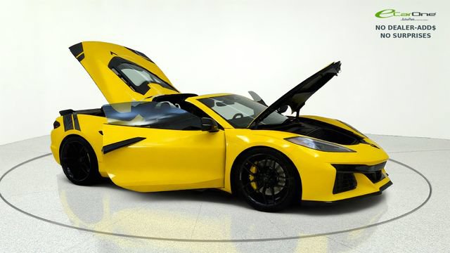 Used 2026 Chevrolet Corvette Z06 RWD image 9