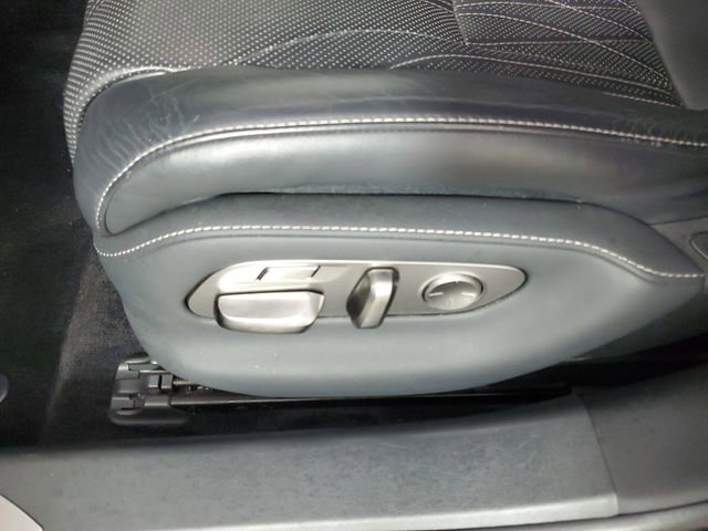 Used 2020 Lexus LS 500 w/ Interior Upgrade Package image 23