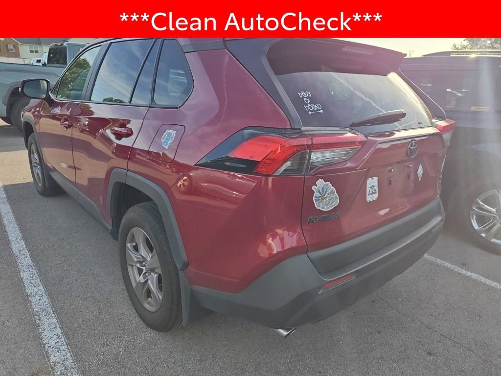 Used 2024 Toyota RAV4 XLE w/ Weather Package AWD/4WD image 4