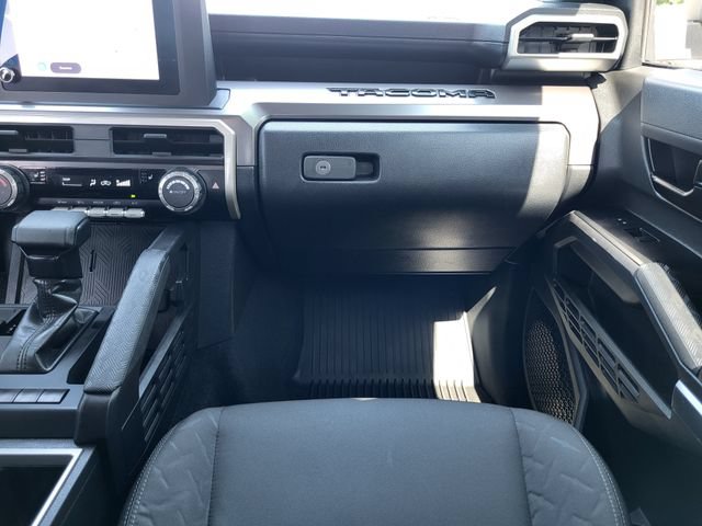 Used 2024 Toyota Tacoma SR5 AWD/4WD image 26