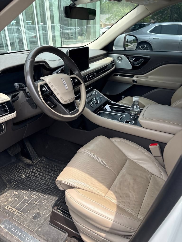Used 2022 Lincoln Aviator Reserve w/ Equipment Group 201A RWD image 18