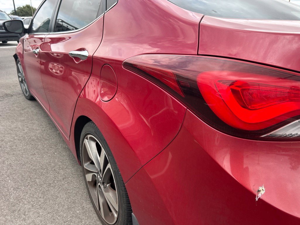 Used 2015 Hyundai Elantra Limited w/ Option Group 05 FWD image 11