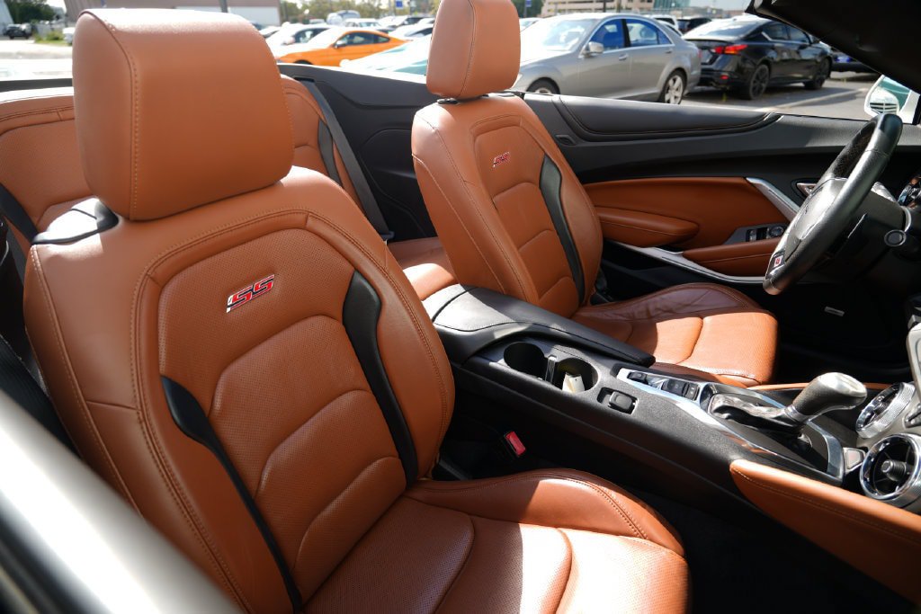 Used 2018 Chevrolet Camaro SS RWD image 30