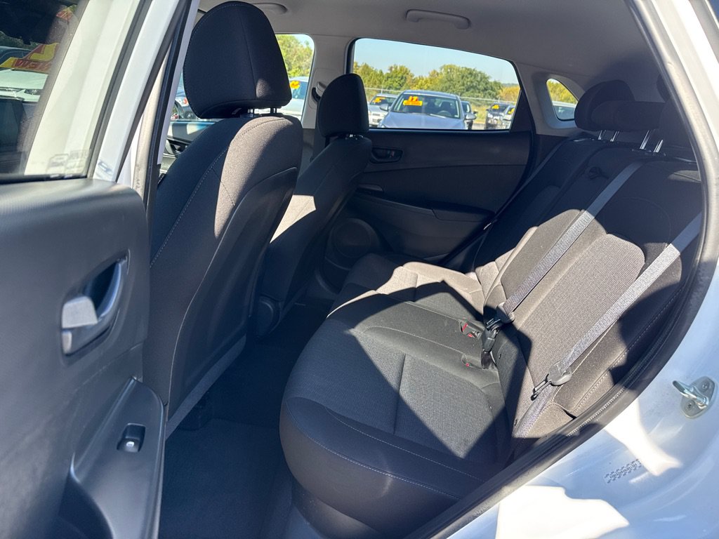 Used 2022 Hyundai Kona SEL w/ Cargo Package FWD image 10