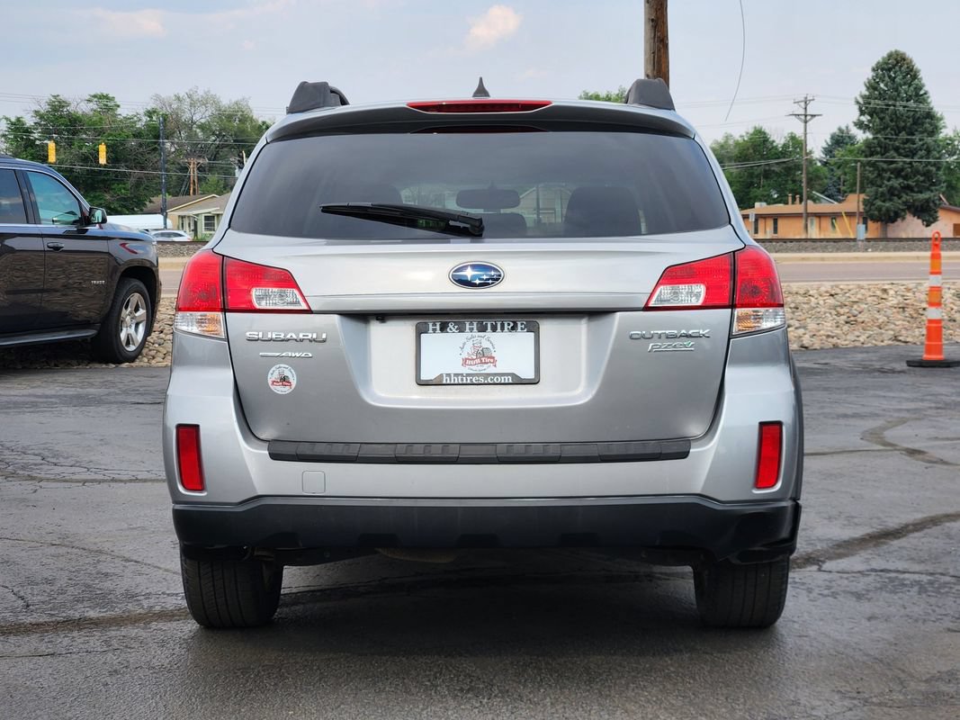 Used 2011 Subaru Outback 2.5i Limited w/ PWR Moonroof Pkg AWD/4WD image 8