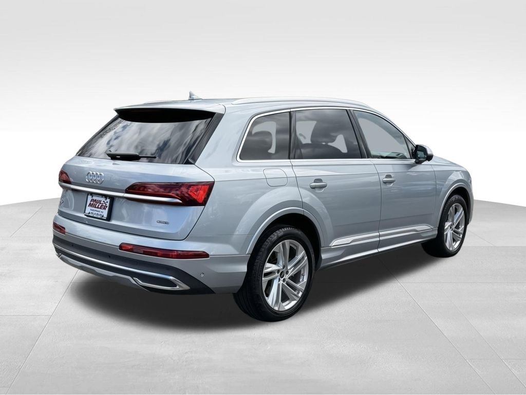 Used 2023 Audi Q7 2.0T Premium Plus w/ Convenience Package AWD/4WD image 9