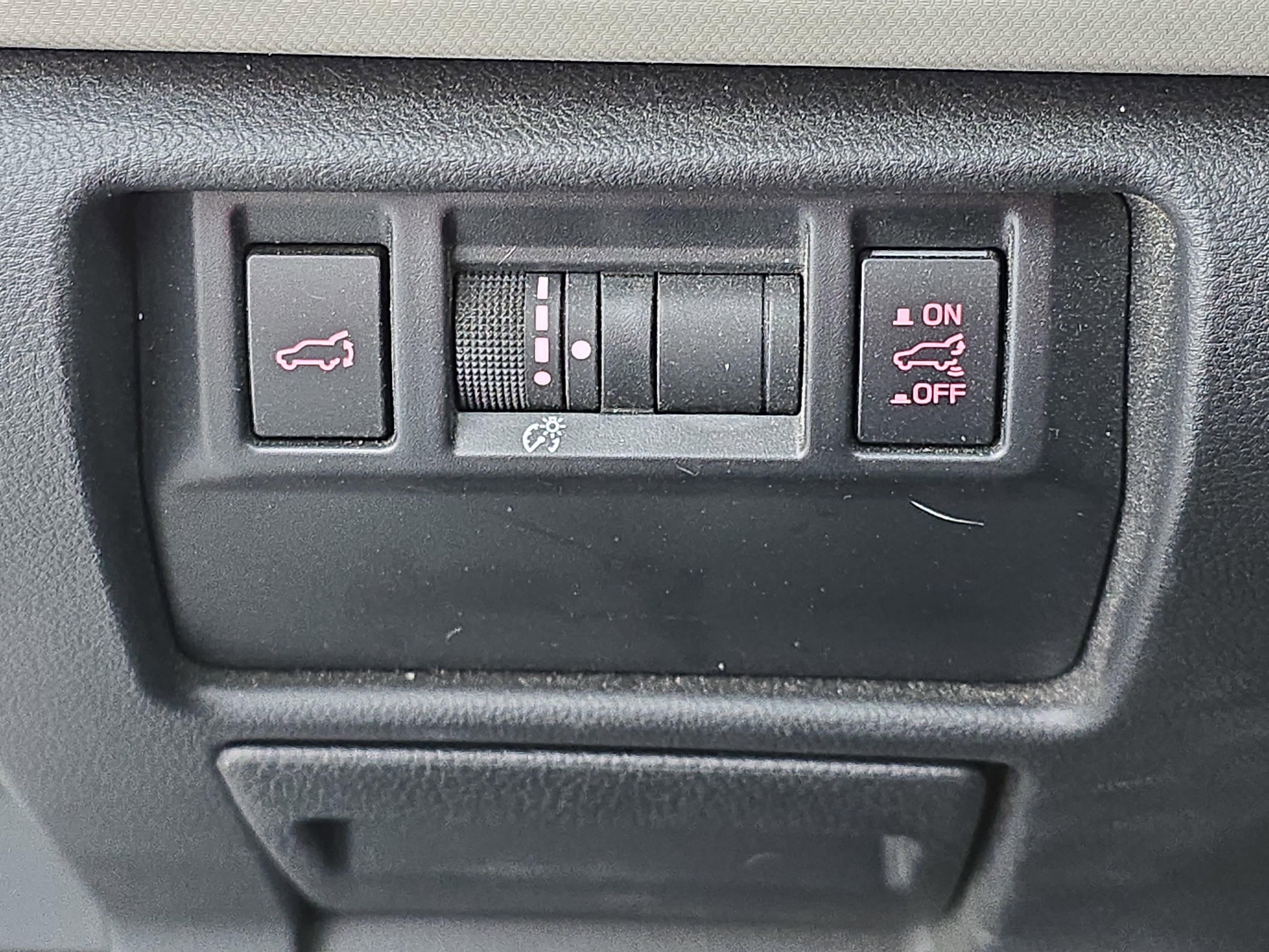 Used 2025 Subaru Forester Premium w/ Convenience Package #1 AWD/4WD image 26