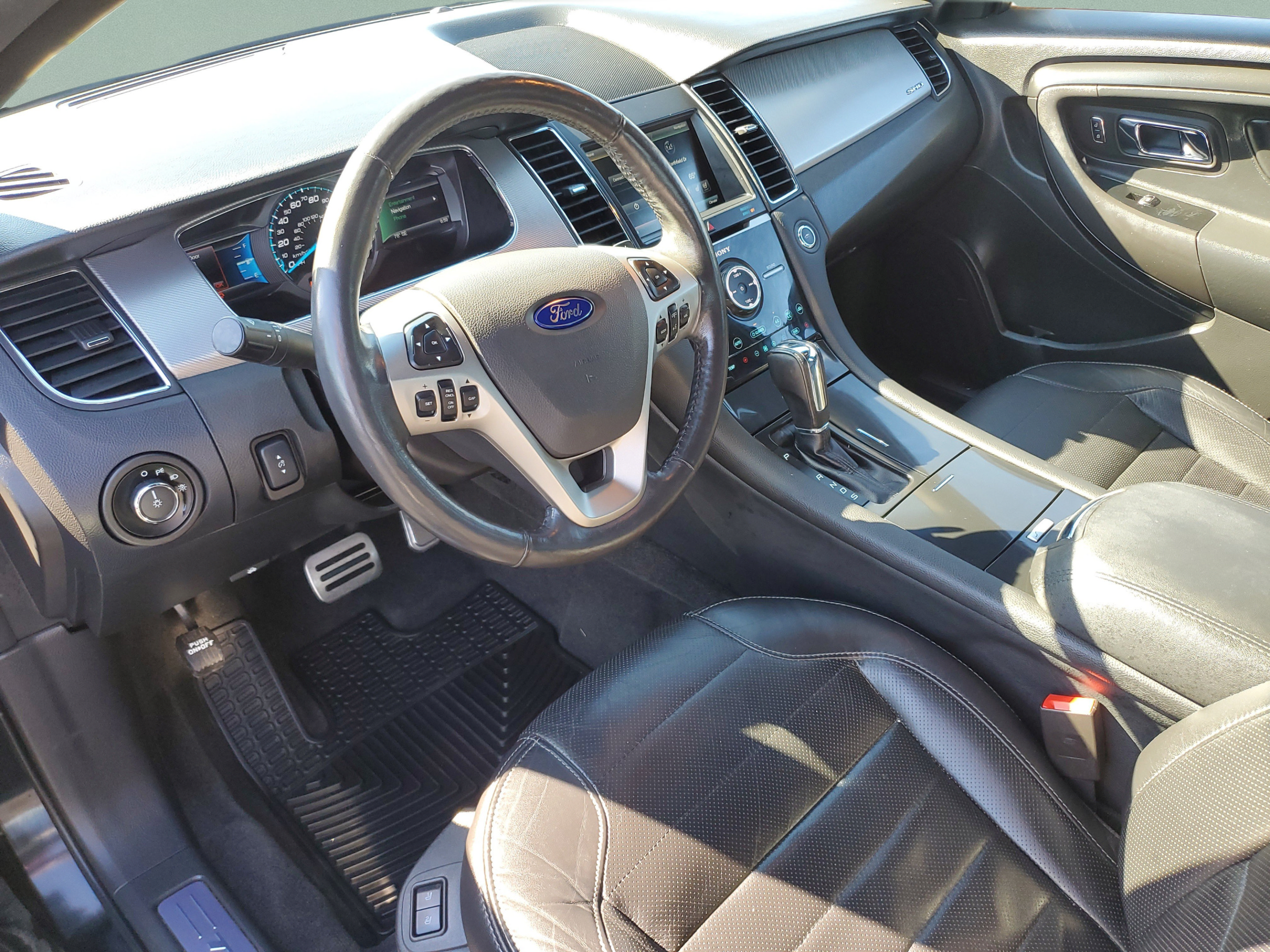 Used 2015 Ford Taurus SHO w/ Equipment Group 401A AWD/4WD image 15