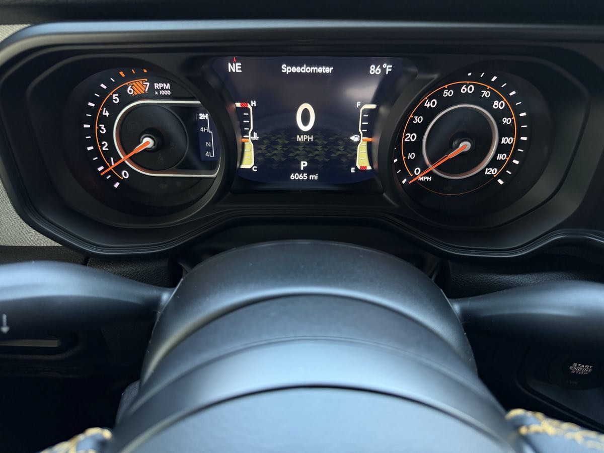 Used 2024 Jeep Wrangler Sport AWD/4WD image 30