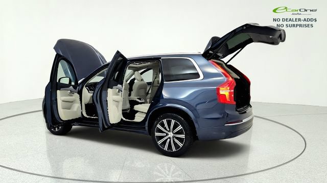 Used 2024 Volvo XC90 B5 Core AWD/4WD image 16